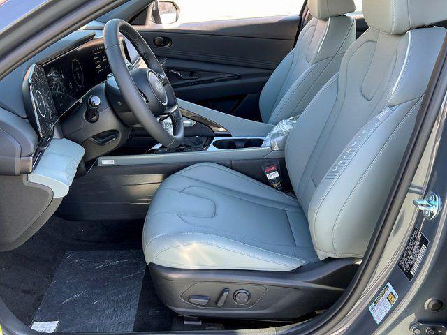 2025 Hyundai Elantra Hybrid Limited