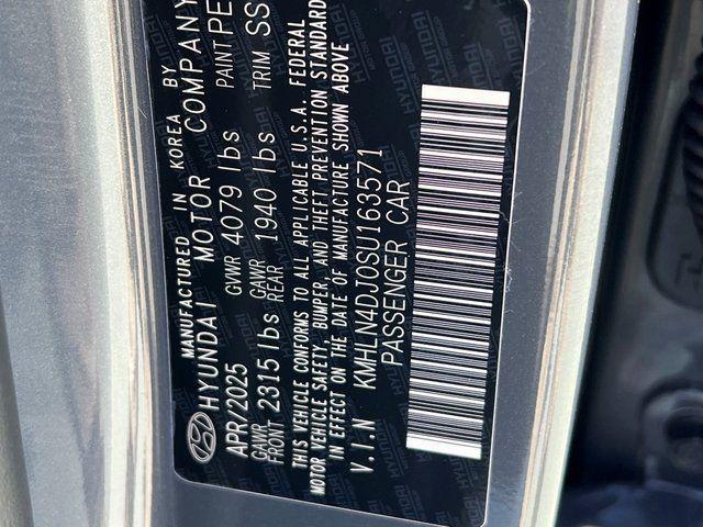 2025 Hyundai Elantra Hybrid Limited