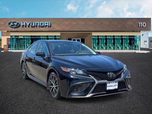 2021 Toyota Camry SE for sale in FARMINGDALE, NY