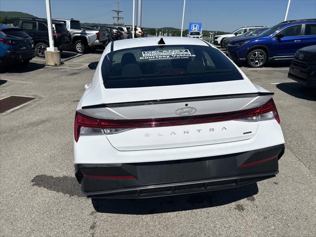 2025 Hyundai Elantra Hybrid SEL Sport