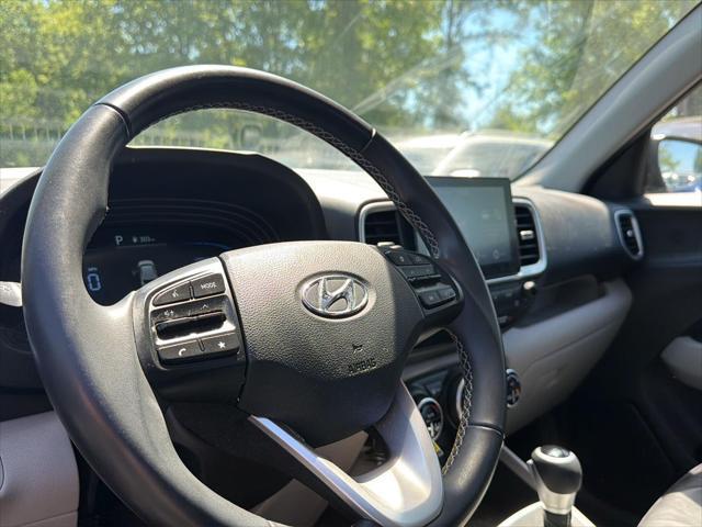 2023 Hyundai Venue SEL