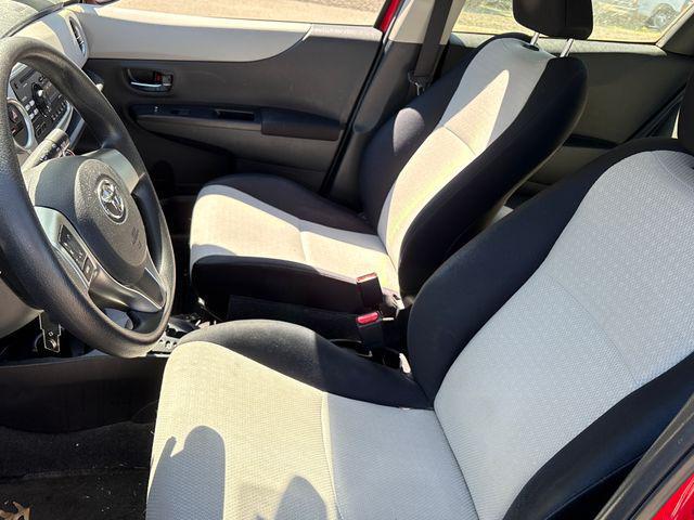 2012 Toyota Yaris LE