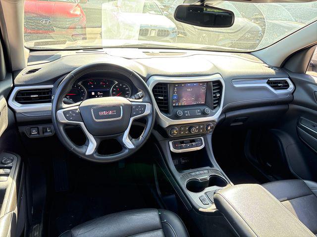 2023 GMC Acadia AWD SLT