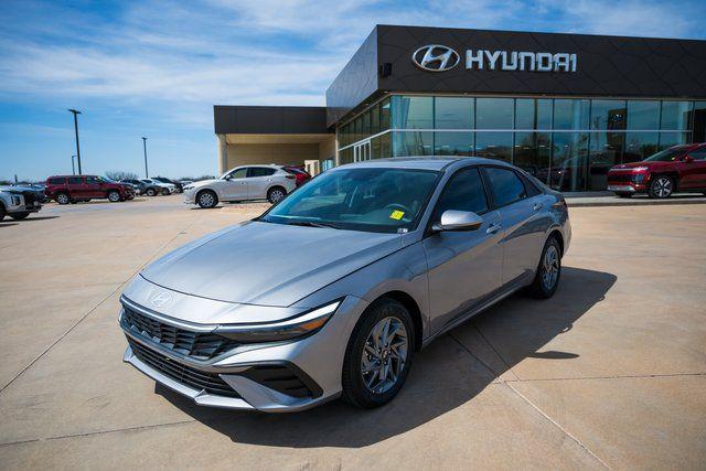 2026 Hyundai Elantra Hybrid Blue for sale in LAWTON, OK