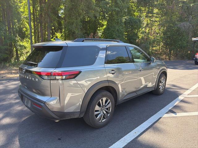 2025 Nissan Pathfinder SV FWD