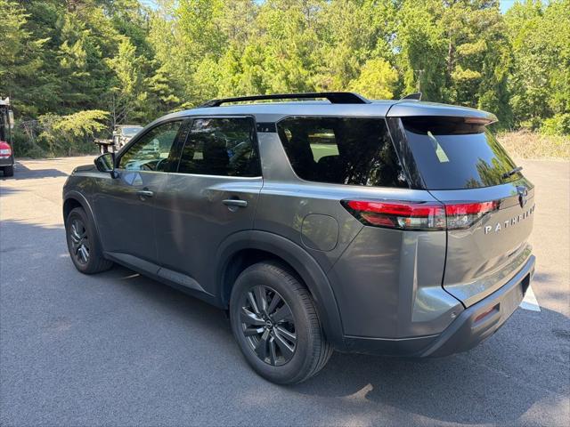 2025 Nissan Pathfinder SV FWD