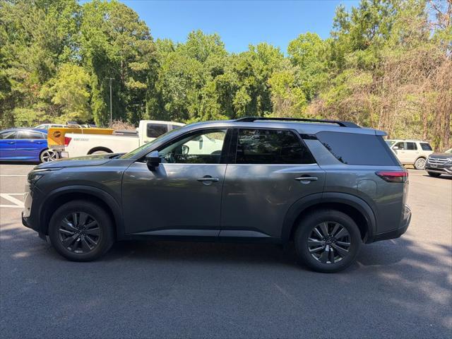 2025 Nissan Pathfinder SV FWD