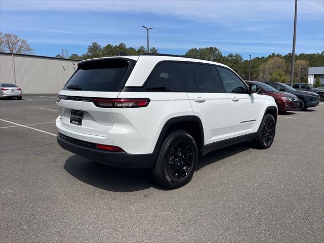 2025 Jeep Grand Cherokee Altitude 4x4