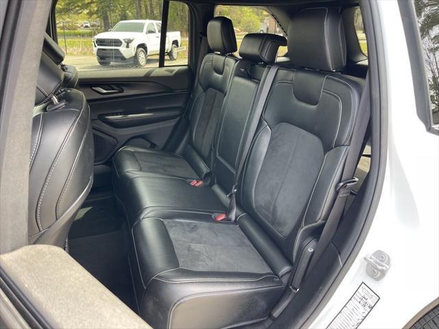 2025 Jeep Grand Cherokee Altitude 4x4