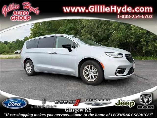 2024 Chrysler Pacifica Touring L for sale in Glasgow, KY