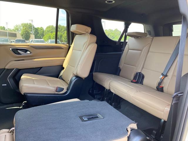 2024 Chevrolet Suburban 4WD Premier