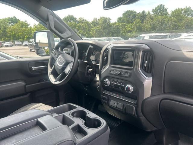 2025 GMC Sierra 3500HD 4WD Crew Cab Long Bed Pro