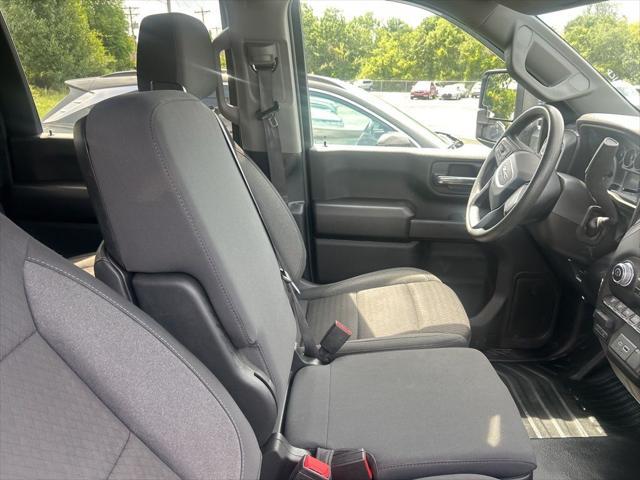 2025 GMC Sierra 3500HD 4WD Crew Cab Long Bed Pro