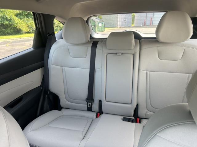 2026 Hyundai Tucson Hybrid Blue SE