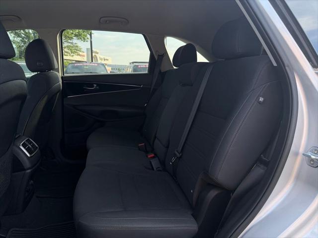 2019 Kia Sorento 3.3L LX