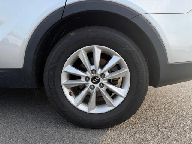 2019 Kia Sorento 3.3L LX