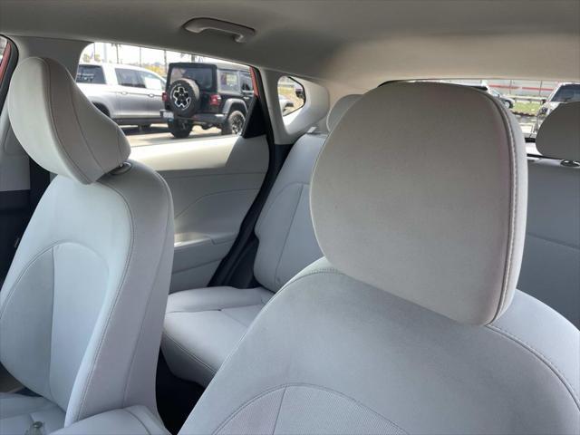 2025 Hyundai Kona SE
