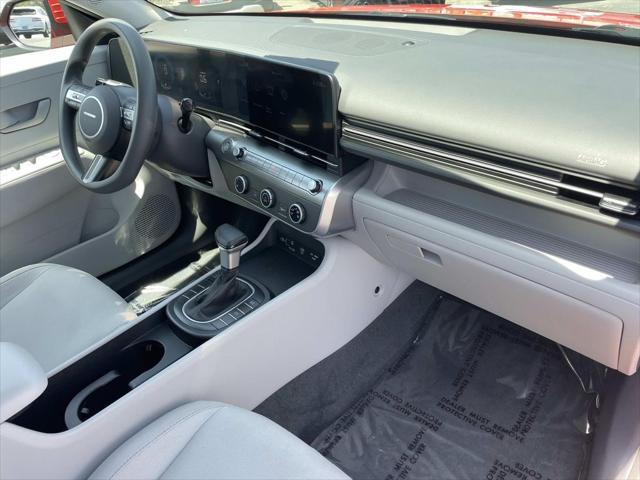 2025 Hyundai Kona SE