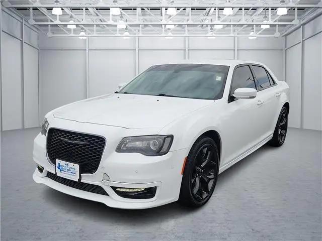 2022 Chrysler 300 Touring L for sale in San Angelo, TX