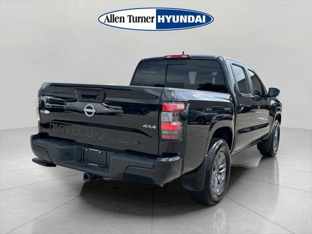 2025 Nissan Frontier Crew Cab SV 4x4