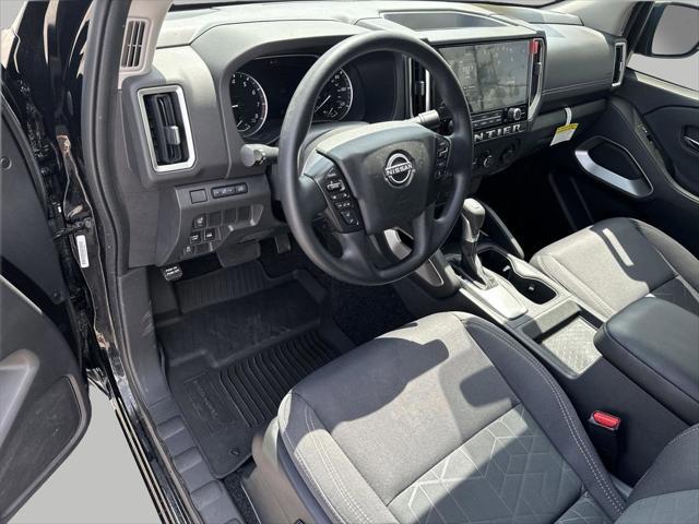 2025 Nissan Frontier Crew Cab SV 4x4