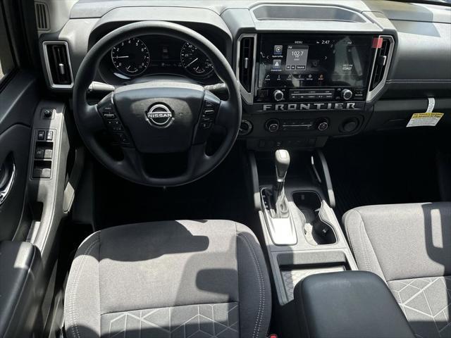 2025 Nissan Frontier Crew Cab SV 4x4