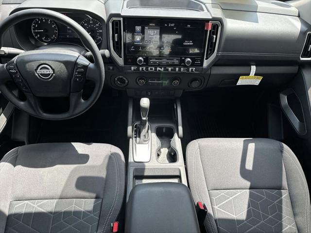 2025 Nissan Frontier Crew Cab SV 4x4