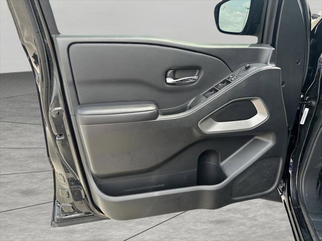 2025 Nissan Frontier Crew Cab SV 4x4