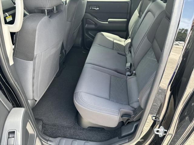 2025 Nissan Frontier Crew Cab SV 4x4