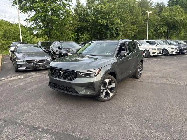 2026 Volvo XC40 Core, B5 AWD Gas (mild hybrid), Dark for sale in Wexford, PA