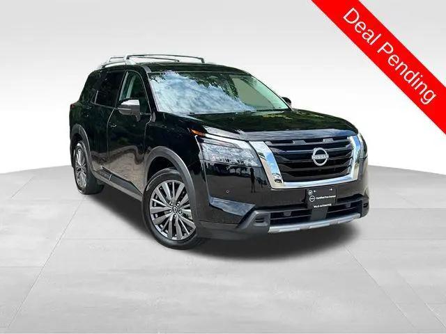 2025 Nissan Pathfinder SL 4WD for sale in Des Moines, IA