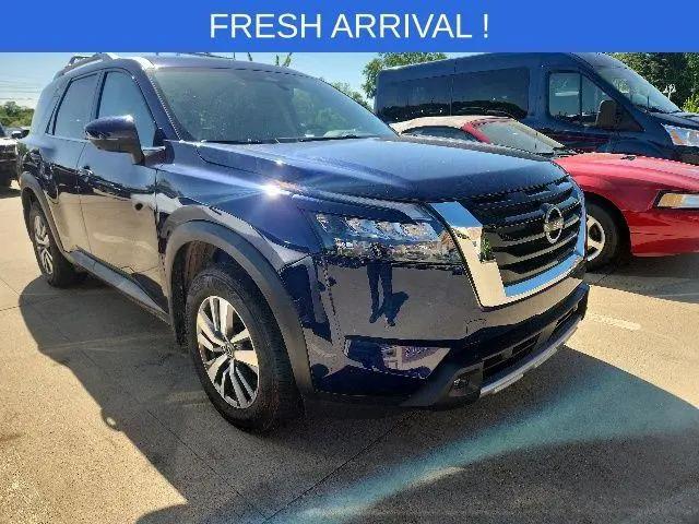 2025 Nissan Pathfinder SL 4WD for sale in Aurora, OH