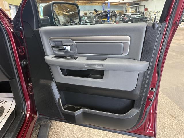 2017 Ram 1500 SLT