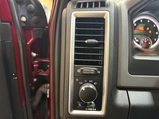 2017 Ram 1500 SLT