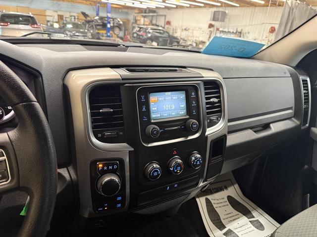 2017 Ram 1500 SLT