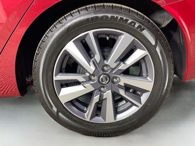 2020 Nissan Versa SV Xtronic CVT