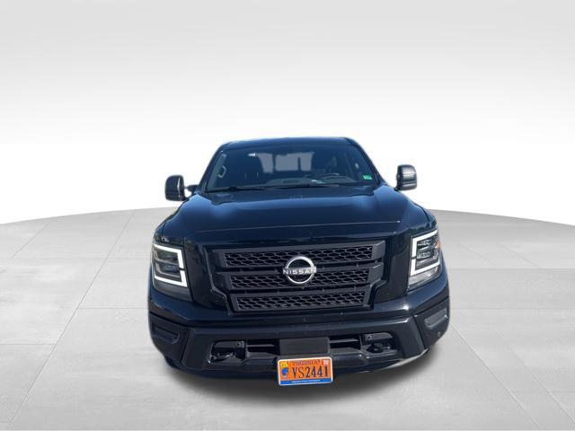 2023 Nissan Titan Crew Cab SV 4x4