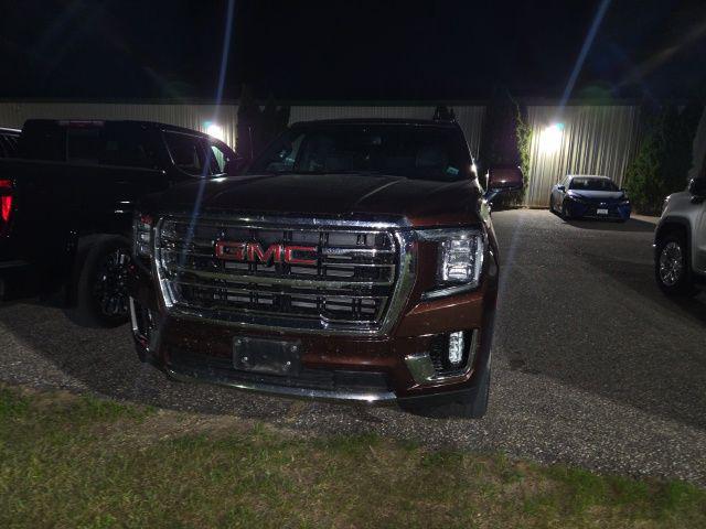 2023 GMC Yukon XL 4WD SLT