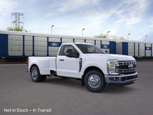 2026 Ford F-350 XLT
