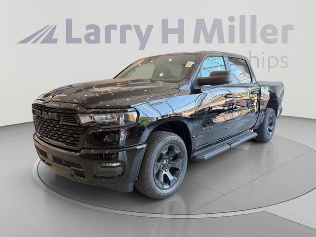 2026 RAM Ram 1500 RAM 1500 EXPRESS CREW CAB 4X4 57 BOX