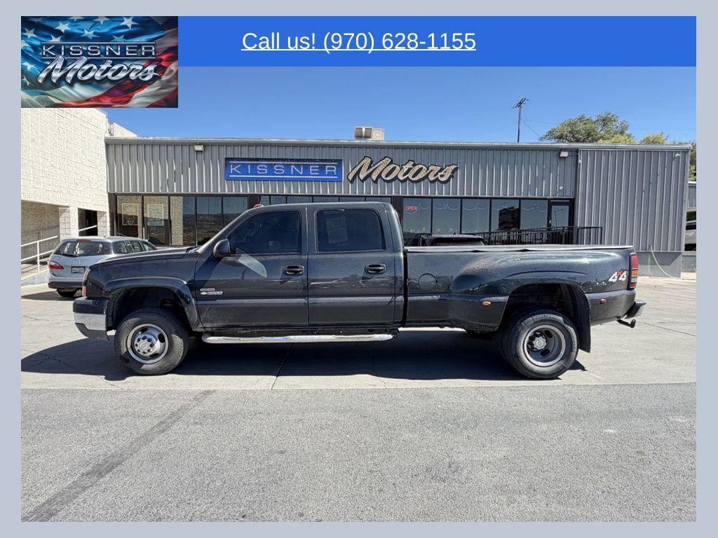 2005 Chevrolet Silverado HD LT 4WD Crew Cab LWB DRW's photo