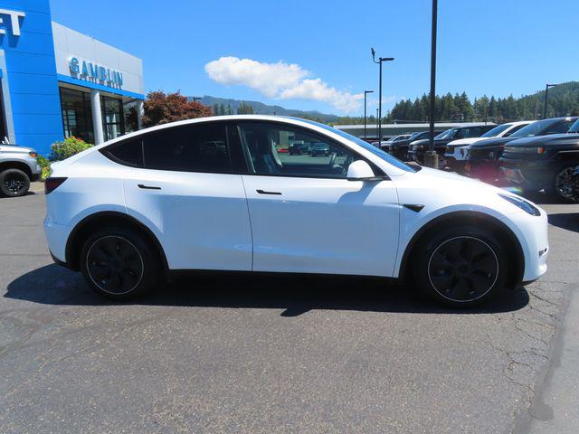2023 Tesla Model Y Long Range Dual Motor All-Wheel Drive