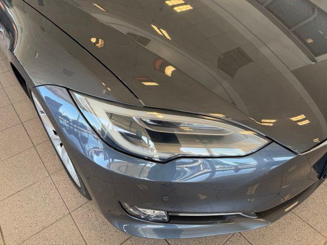 2017 Tesla Model S 90D