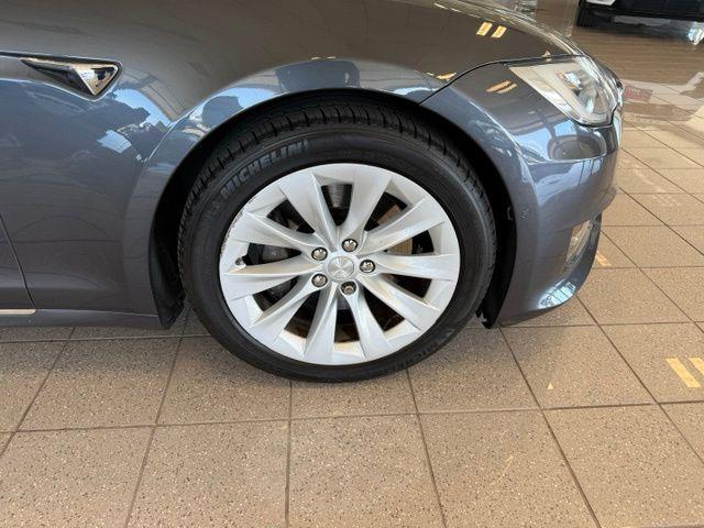2017 Tesla Model S 90D