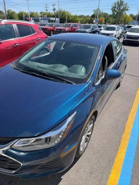 2019 Chevrolet Cruze LT for sale in Davison, MI