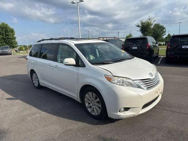 2013 Toyota Sienna Limited V6 7 Passenger for sale in Kansas City, MO