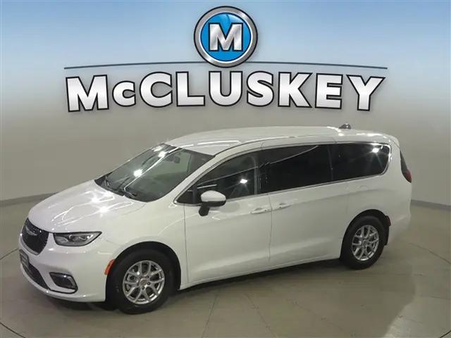 2023 Chrysler Pacifica Touring L for sale in Cincinnati, OH