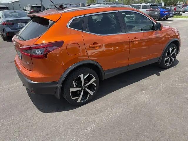 2021 Nissan Rogue Sport SL FWD Xtronic CVT