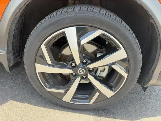2021 Nissan Rogue Sport SL FWD Xtronic CVT