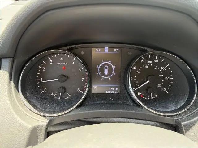 2021 Nissan Rogue Sport SL FWD Xtronic CVT
